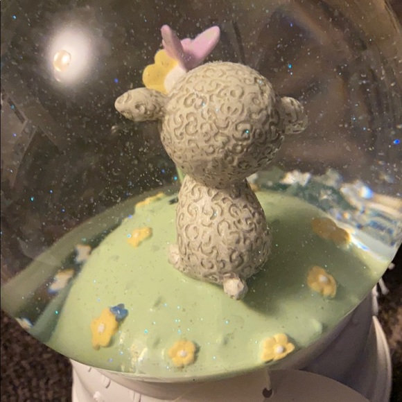 Musical Snow Globe 🎶 - Picture 9 of 10